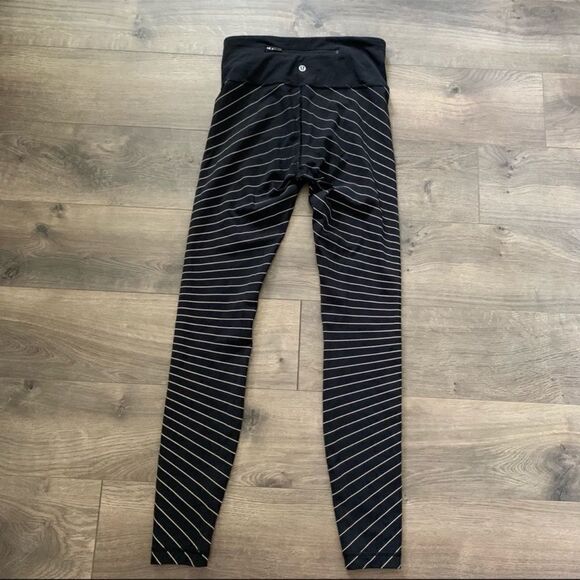 Lululemon Speed Wunder Under Reflective High Rise Black Gold Stripes 6 - Picture 3 of 5